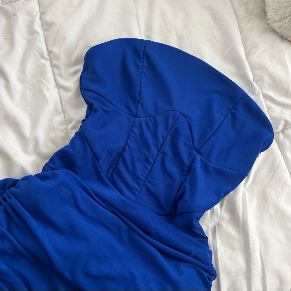 Elegant Blue Strapless Dress